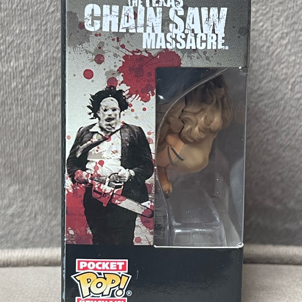 Leatherface Texas Chainsaw Massacre Funko.PocketPop Keychain Charm ScareFair NIB - Picture 5 of 7